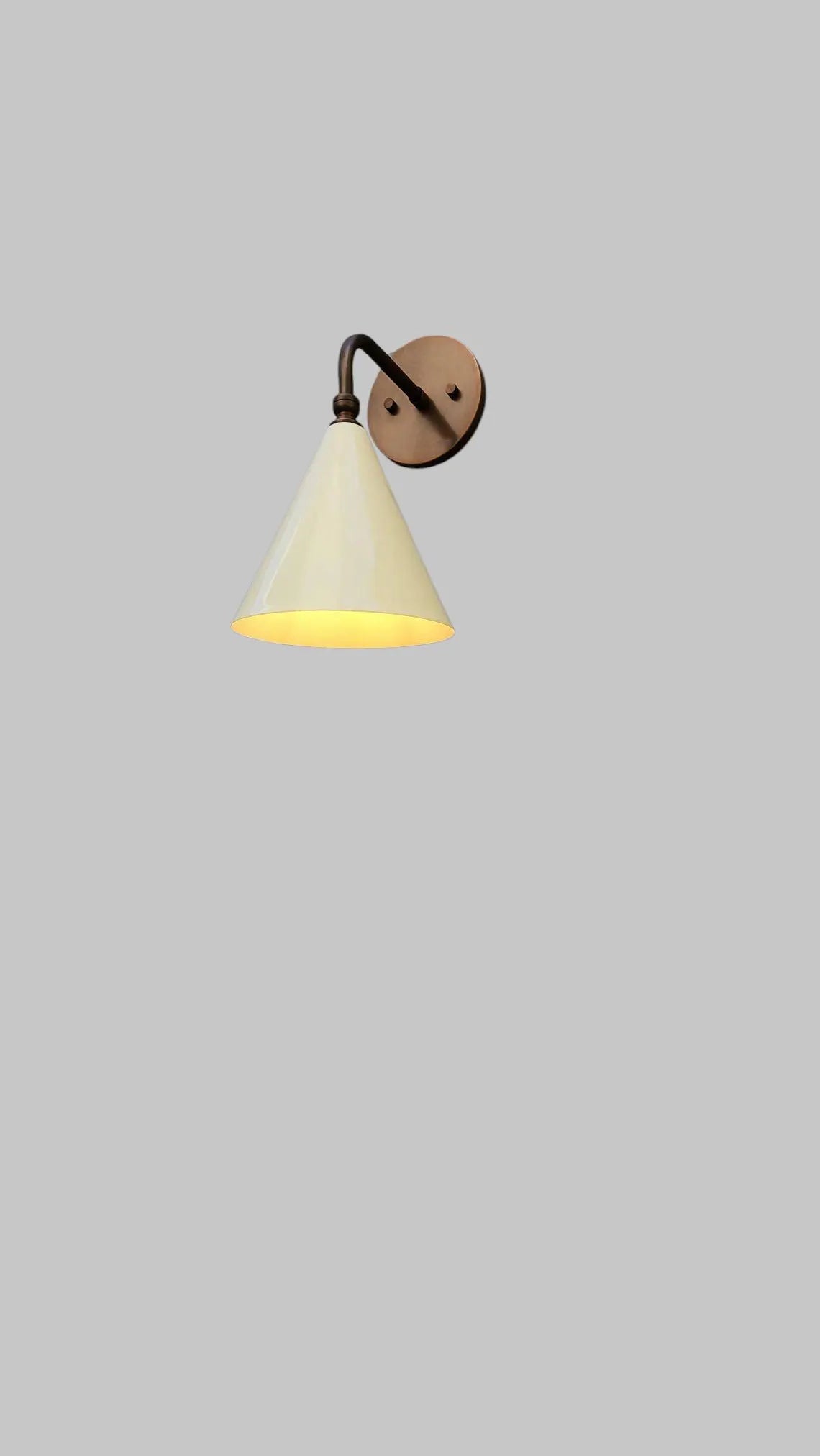Handcrafted single Light Mid-Century brass wall lamp timeless elegance