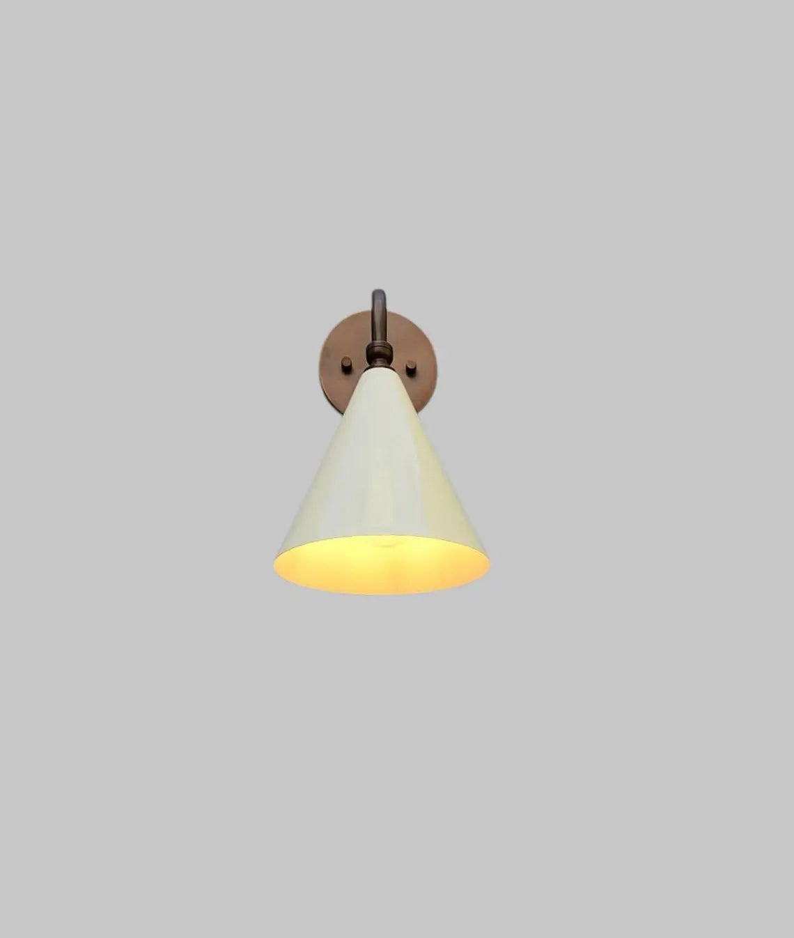 Handcrafted single Light Mid-Century brass wall lamp timeless elegance