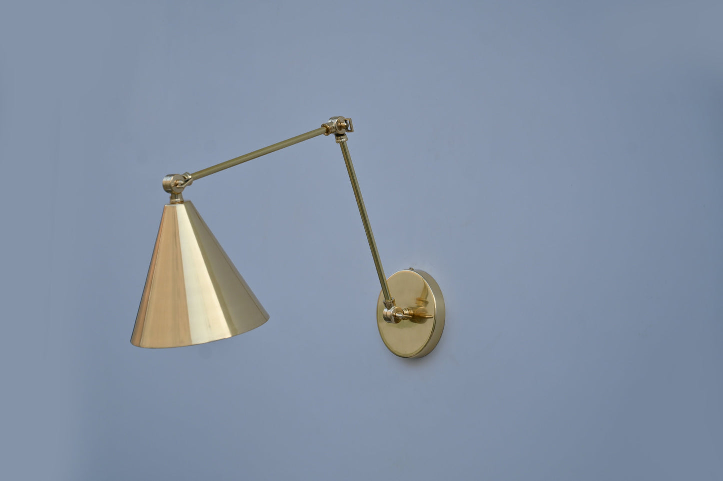 Stilnovo Style Diabolo Articulated Brass Wall Lamp Sconce Mid-Century Modern Brass Wall Lamp
