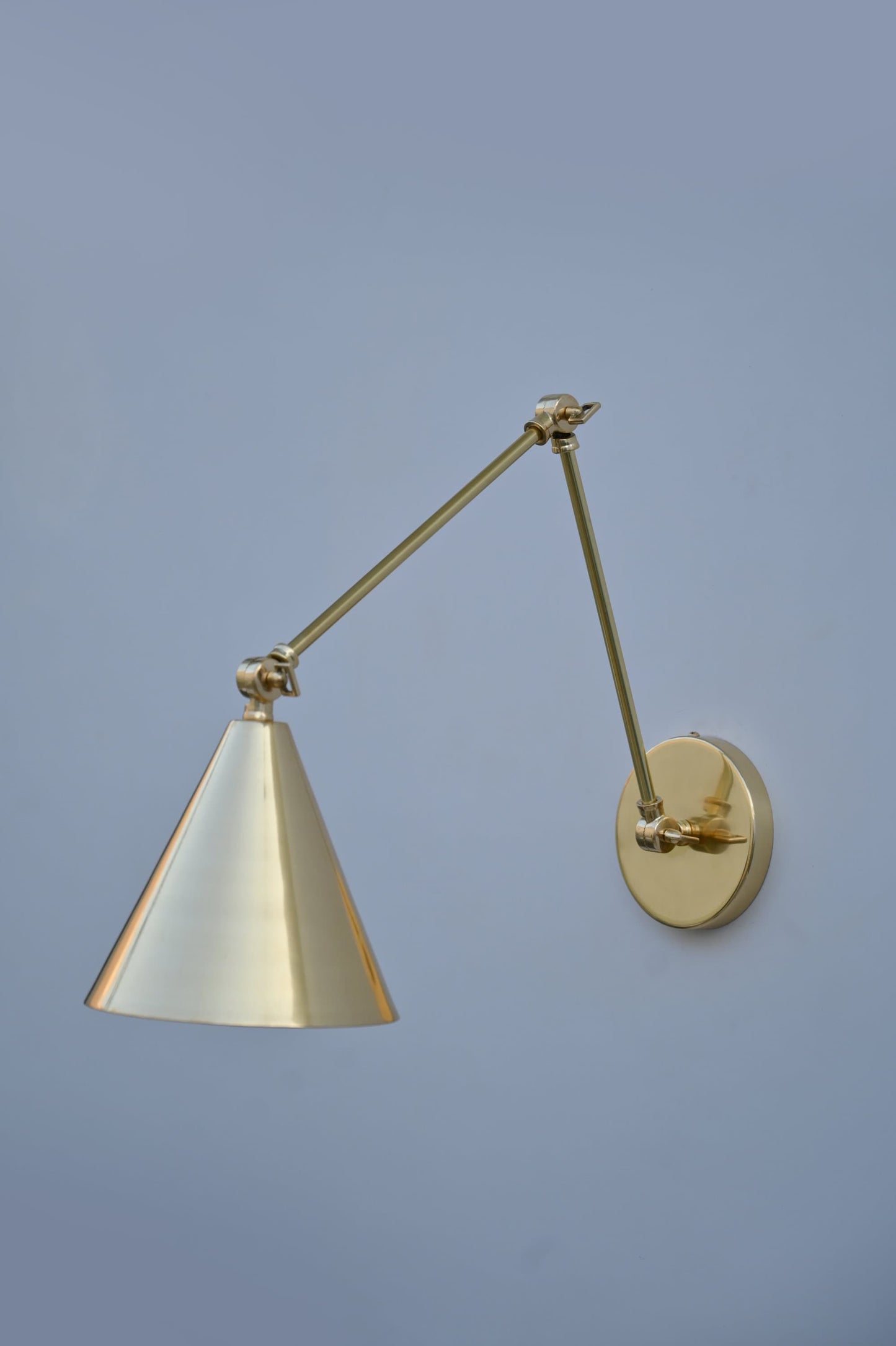 Stilnovo Style Diabolo Articulated Brass Wall Lamp Sconce Mid-Century Modern Brass Wall Lamp