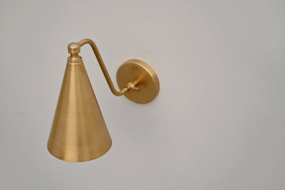 Elegant Handmade Brass Wall Lamp Timeless Illumination for Any Space