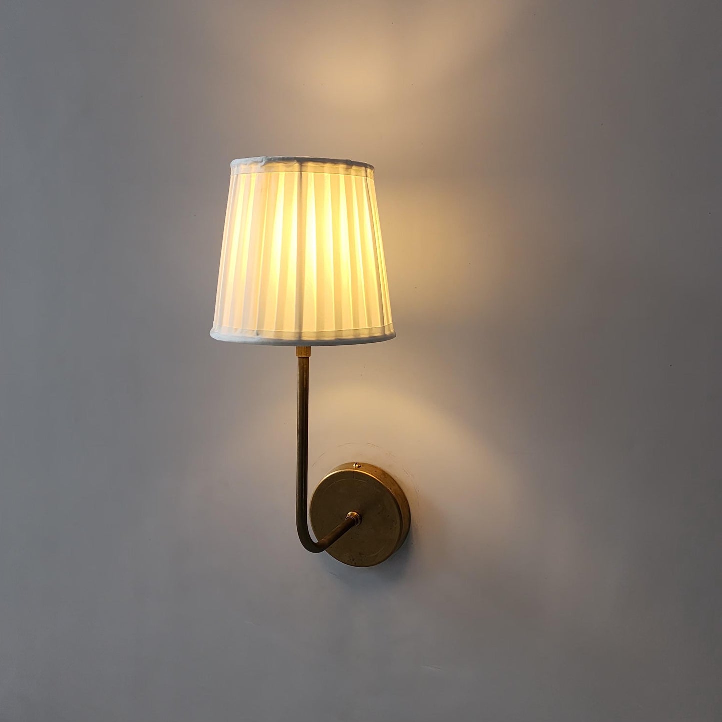 Minimalist Fabric Wall Sconce, Brass Wall Sconce, Fabric Wall Sconce, Raw Brass Wall Sconce, Bedside Sconce, Wall Sconce, Mid-Century Sconce