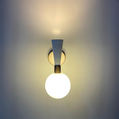 Mid-Century Modern Brass Wall Sconce with 2 lights Upward and Downward Illumination Handcrafted Modern Elegant Mid Century Brass Wall Sconce