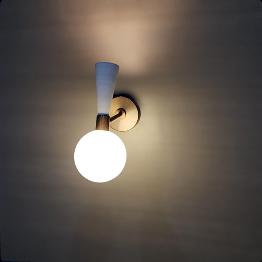 Mid-Century Modern Brass Wall Sconce with 2 lights Upward and Downward Illumination Handcrafted Modern Elegant Mid Century Brass Wall Sconce