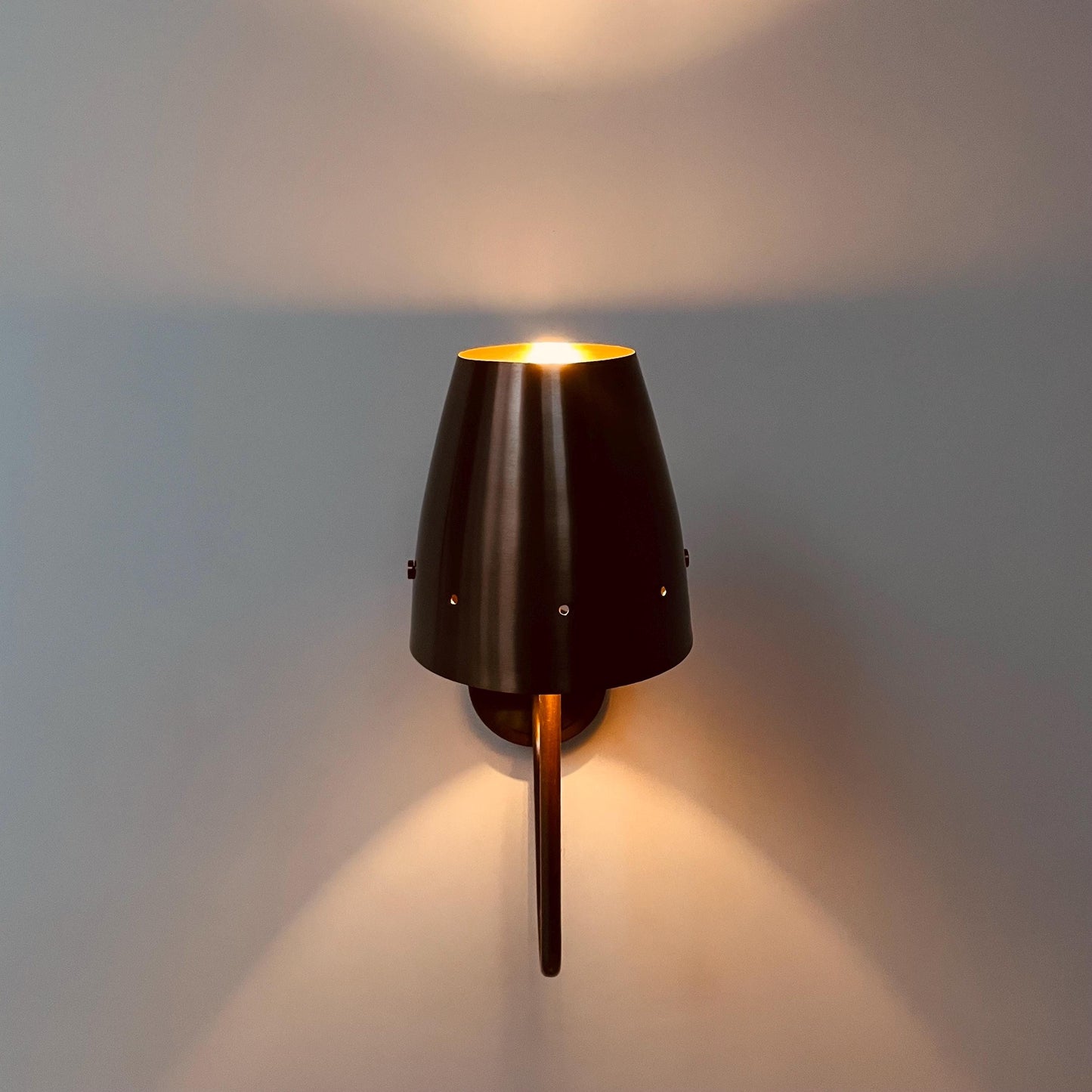 Artisan Crafted  Brass Wall Lamp Timeless Beauty for Your Home