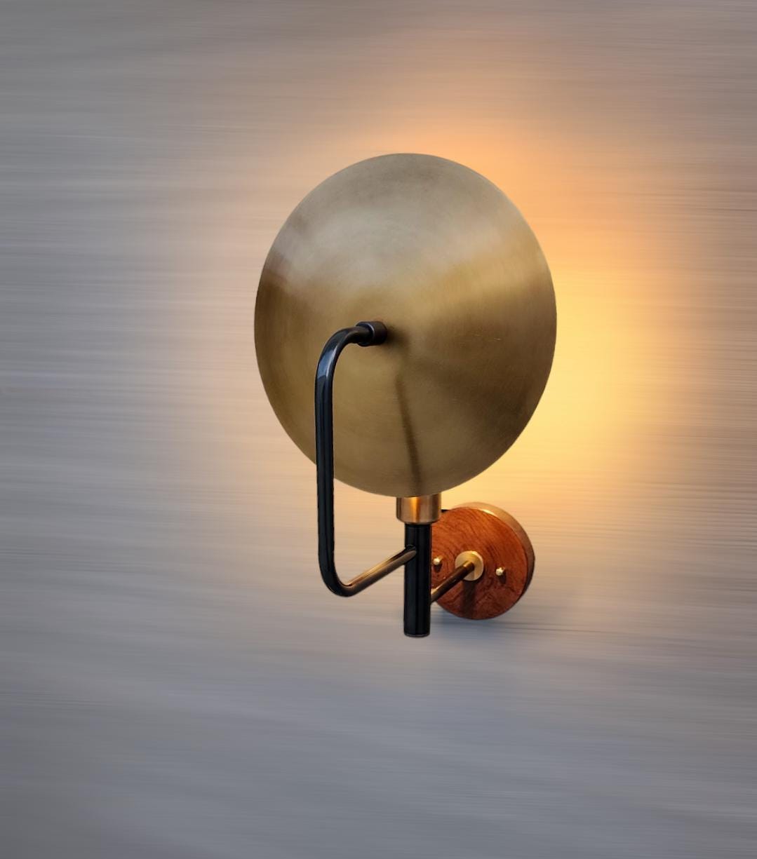 Single Light Articulated Sconce Mid-Century Modern Stilnovo Style Solid Brass Wall Lamp