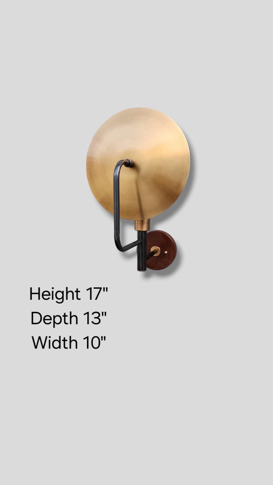 Single Light Articulated Sconce Mid-Century Modern Stilnovo Style Solid Brass Wall Lamp