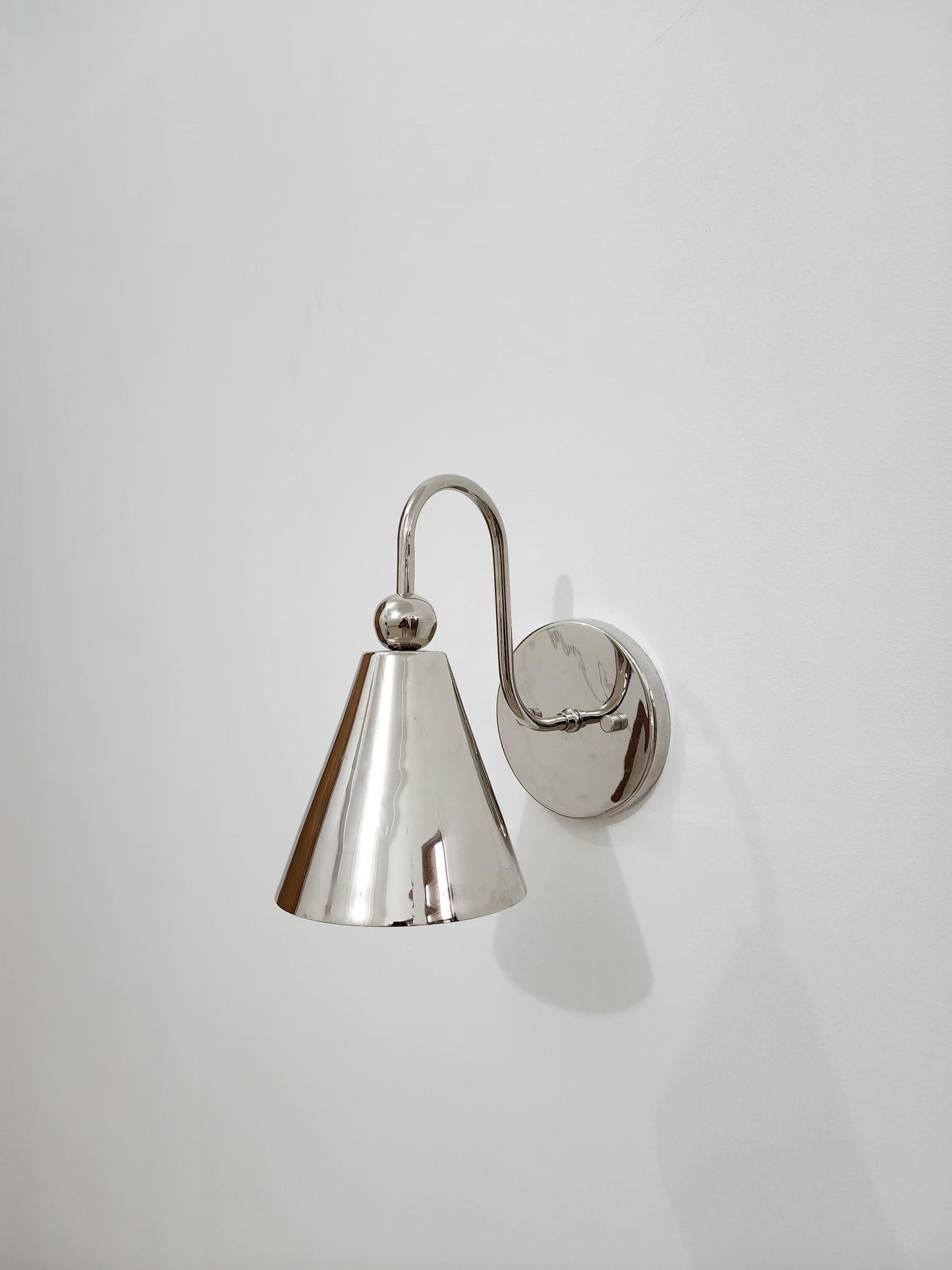 Handcrafted Single Light Mid-Century Brass  wall Lamp for Living Area, Unique Handmade Brass Wall Sconce light fixture
